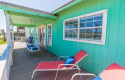 402 Seashell Dr, Surfside Beach, TX 77541