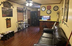 1914 DOWNING St, Memphis, TN 38117