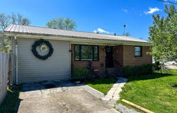 241 8th Avenue, Clay City, KY 40312