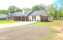 206 Jones, Elkhart, TX 75839