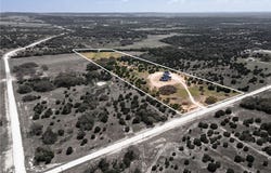 305 Willow Oak, Goldthwaite, TX 76844