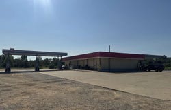 407 hwy 27 Byp, Nashville, AR 71852-8861