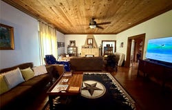 901 W Third Street, Quanah, TX 79252