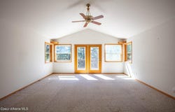 254 E Gold Mountain Dr, Sagle, ID 83860