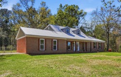 170 Charles McCrary, Sylvester, GA 31791
