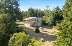56227 WISTERIA Dr, Bandon, OR 97411
