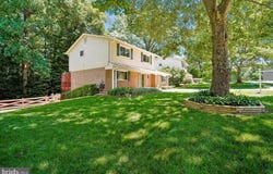 4945 GAINSBOROUGH DR, FAIRFAX, VA 22032
