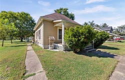 428 S 2nd Street, Iola, KS 66749