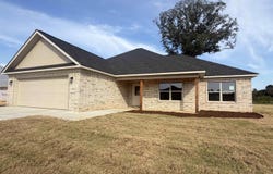 1088 Duke Drive, Bauxite, AR 72011