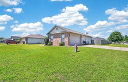 28 Castleton Drive, Ward, AR 72176