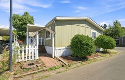 5335 DAISY St, Springfield, OR 97478