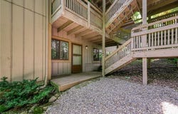 654 Meredith Lane, Cuyahoga Falls, OH 44223