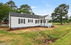 5262 Us 70, Princeton, NC 27569