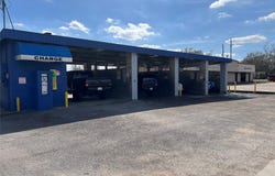1006 E 1st Street, Humble, TX 77338