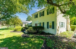 7 AVERSTONE DR E, WASHINGTON CROSSING, PA 18977