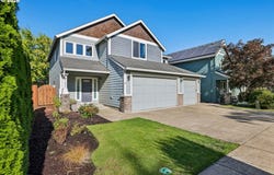 2137 N LEGACY Dr, Newberg, OR 97132