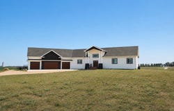 8460 NE 10th Ave, Minot, ND 58703