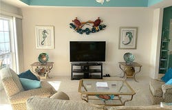 910 E. Harbour Towne Drive, Lake Ozark, MO 65049