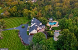 825 OAK TREE Road, KENNETT SQUARE, PA 19348