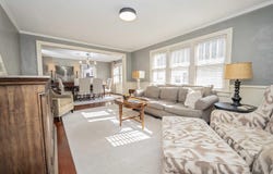 1033 E Stanford Street, Springfield, MO 65807