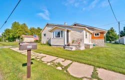 1104 S Co Rd 442, Cooks, MI 49817