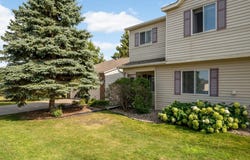 15822 Griffon Path, Apple Valley, MN 55124