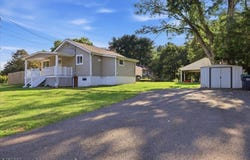 289 Hillcrest Dr, Milford Boro, NJ 08848-1003