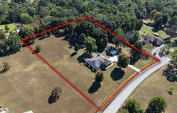 4236 N Castle Oaks Boulevard, Strafford, MO 65757