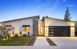 4002 N 33RD Place, Phoenix, AZ 85018