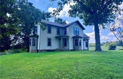4450 Barnett Ridge Rd, Fleming, OH 45729