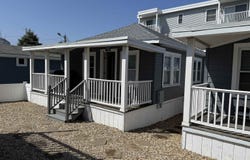 7 Dover Avenue, Hampton, NH 01830-3031