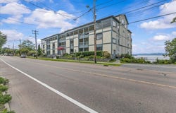 33 North Avenue, Burlington, VT 05401