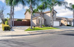 877 Sandra Avenue, Sanger, CA 93657