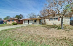 121 Young, Universal City, TX 78148