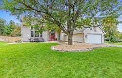 726 Camberwell Drive, Eagan, MN 55123