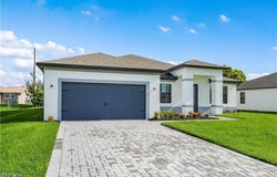 138 SE 5th Place, Cape Coral, FL 33990