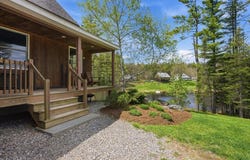 39 Stoney Brook Road, Londonderry, VT 05148