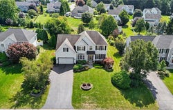 23 Dickinson Crossing, Fairport, NY 14450