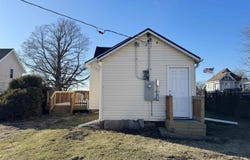 1405 7th Avenue, Belle Plain, IA 52208