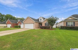 1582 Valparaiso Dr, Florence, SC 29501