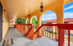 2860 N POWERS Drive, ORLANDO, FL 32818