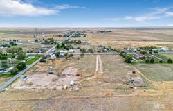 2408 E 2450 N, Hollister, ID 83301