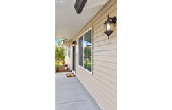 1100 SE 4TH Ave, BattleGround, WA 98604
