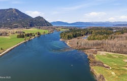 116 W 2nd Ave, Clark Fork, ID 83811