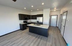 9420 W Tunis Dr, Sioux Falls, SD 57106