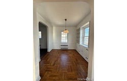733 E Walnut Street, Long Beach, NY 11561