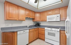 7910 E CAMELBACK Road, Scottsdale, AZ 85251