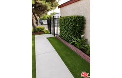 1255 E 90th St, Los Angeles, CA 90002
