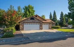 2094 Button Place, Redding, CA 96002
