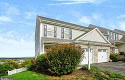 753 WINDING Lane, HARRISBURG, PA 17111